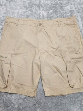 Nike Men's Khaki Cargo Shorts Size 40 / 10" Inseam